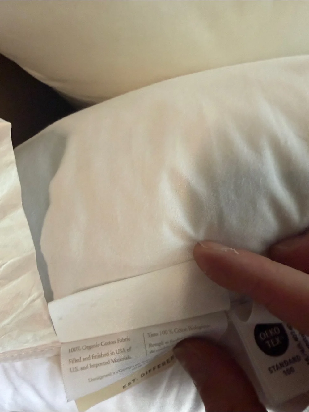 2 new BOLL & Branxh Luxury White Down-and Alternative Pillow - Soft / firm